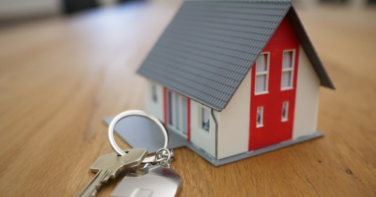 How to Save for a House Down Payment in Canada